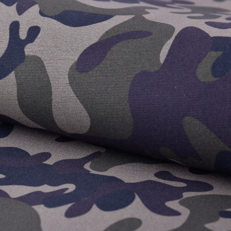 Textile And Sewing Supply - 3 Maten Gedrukt Camouflage Sbr Neopreen